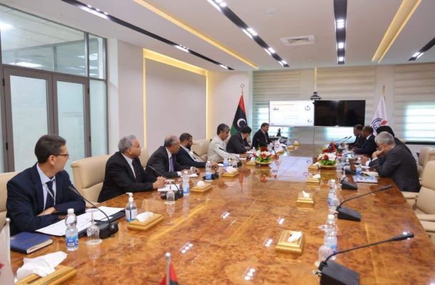 "الحاسي" يؤكد على تشكيل غرفة لمتابعة ملف الغاز والوقود والكهرباء