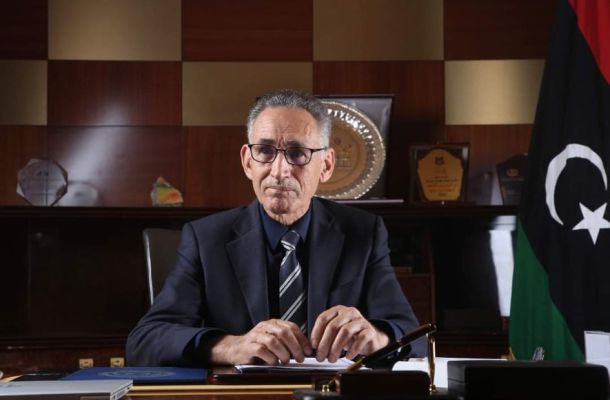 الشنطي يوجه كتاب مراسلة إلى المدراء الفروع بالهيئة بمتابعة مراكز العزل