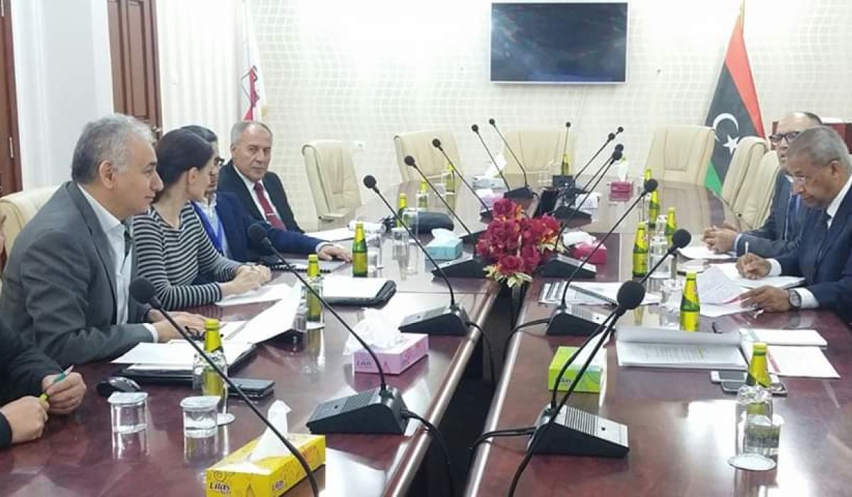 مقترح لخطة استراتيجية لقطاع النفايات الصلبة على طاولة وزير الحكم المحلي