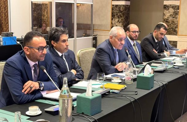 خاص.. المركزي: ضخ مليار دولار كمرحلة أولى لتلبية الطلب وموازنة السوق