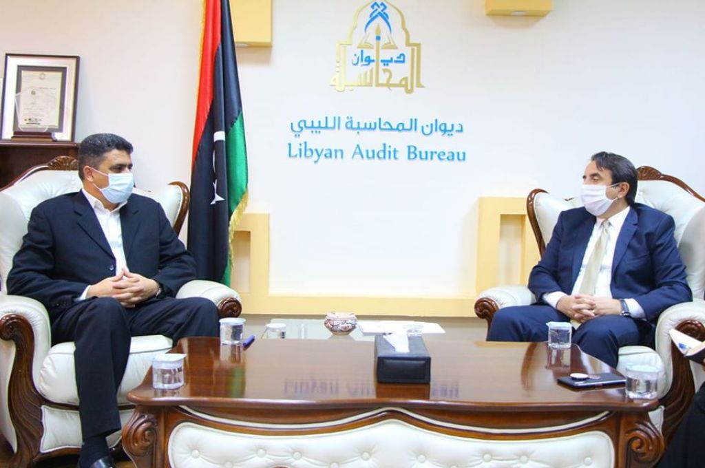 الجمارك تكشف لصدى التوصل لاتفاق جديد للتمديد للتجار بتوريد بضائعهم بدون حوالات مباشرة .. ووضع شروط المركزي