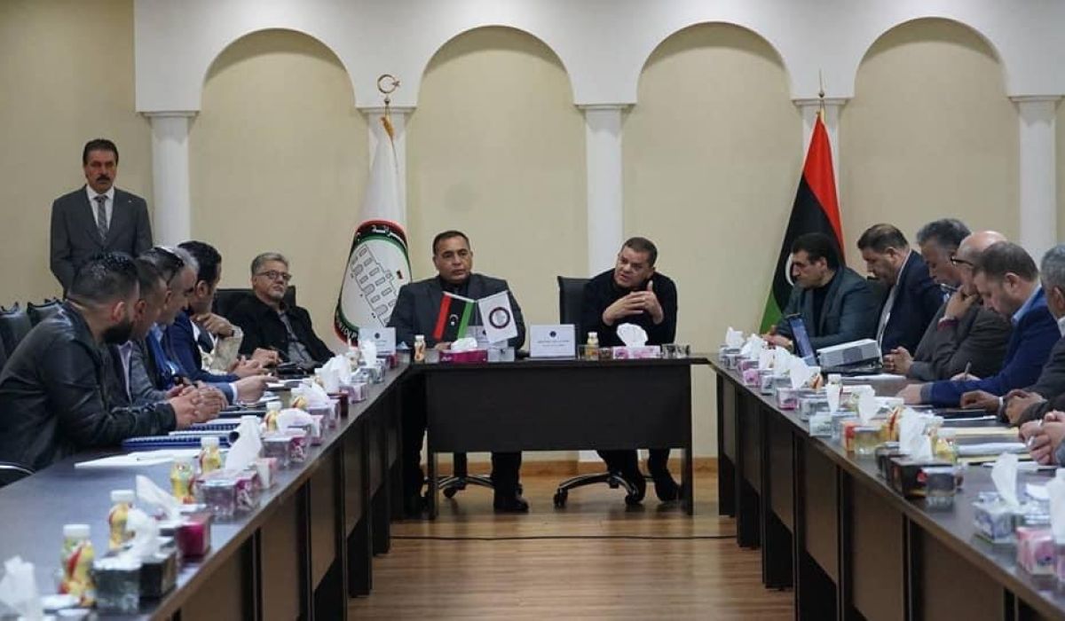 "الدبيبة" يبحث جملة من مشاريع عودة الحياة الجارية ببلدية مصراتة