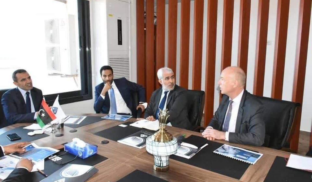 الهيئة العامة لتشجيع الاستثمار وشؤون الخصخصة تعقد اجتماعًا لمناقشة مشاريع الطاقة والطاقات المتجددة