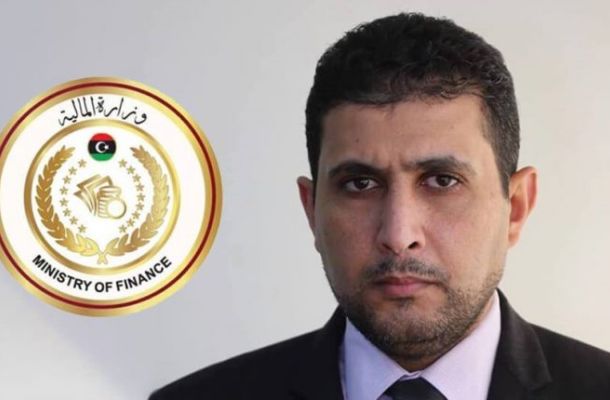 الفرجاني: عودة شركة أيركايرو لتسيير رحلاتها مباشرة من بنينا إلى القاهرة في إبريل المقبل