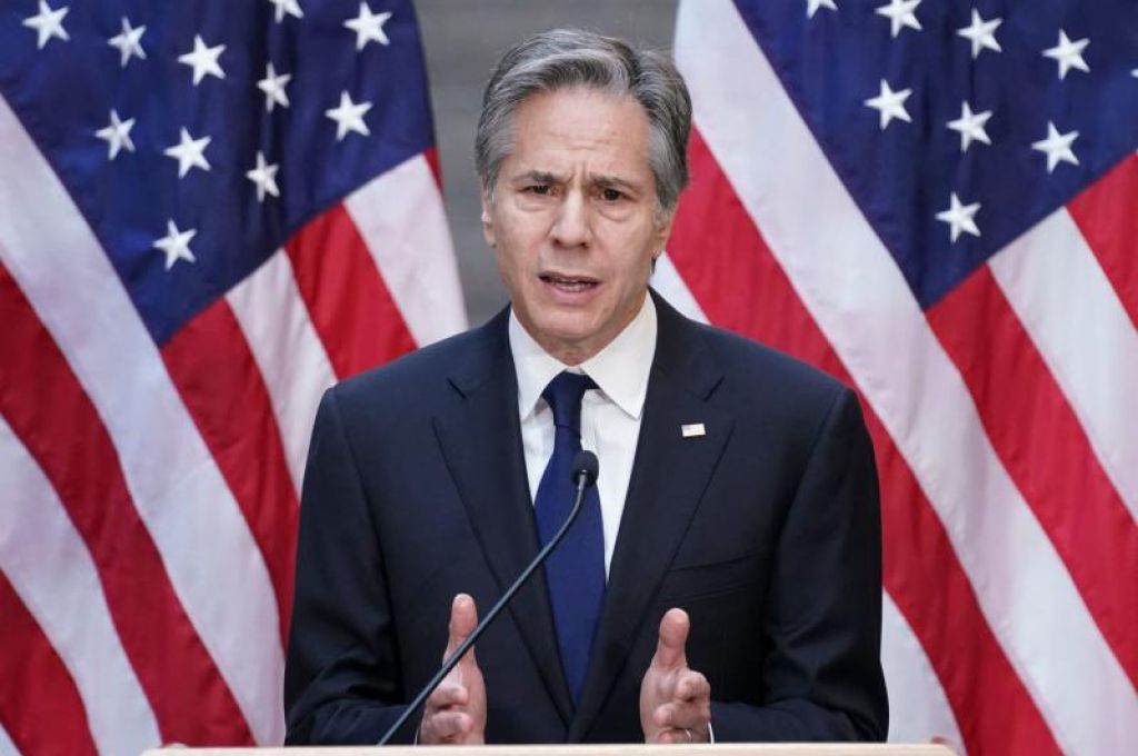 رداً على من يقول: "البقرة لما تطيح تكثر سكاكينها".. البوري يرد بالتفاصيل على علاقته المهنية والشخصية مع الصديق الكبير