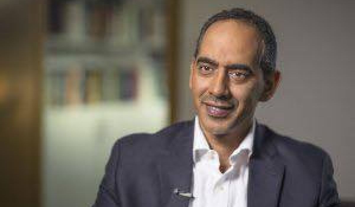 طارق يوسف " أمكانية تخفيض قيمة الدينار الليبي"