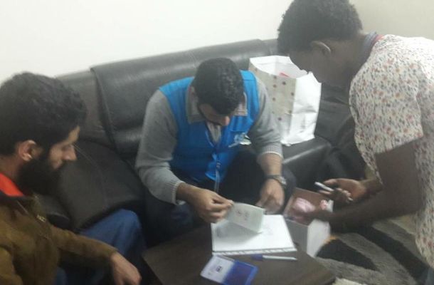 خفر السواحل الليبي ينقذ 147 مهاجرا شرق طرابلس