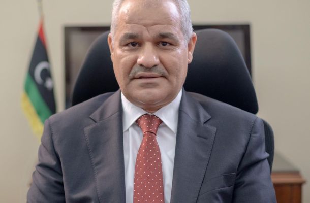 خاص.. مصادر: محافظ المصرف المركزي يشترط تنفيذ إصلاحات عاجلة للعدول عن الاستقالة