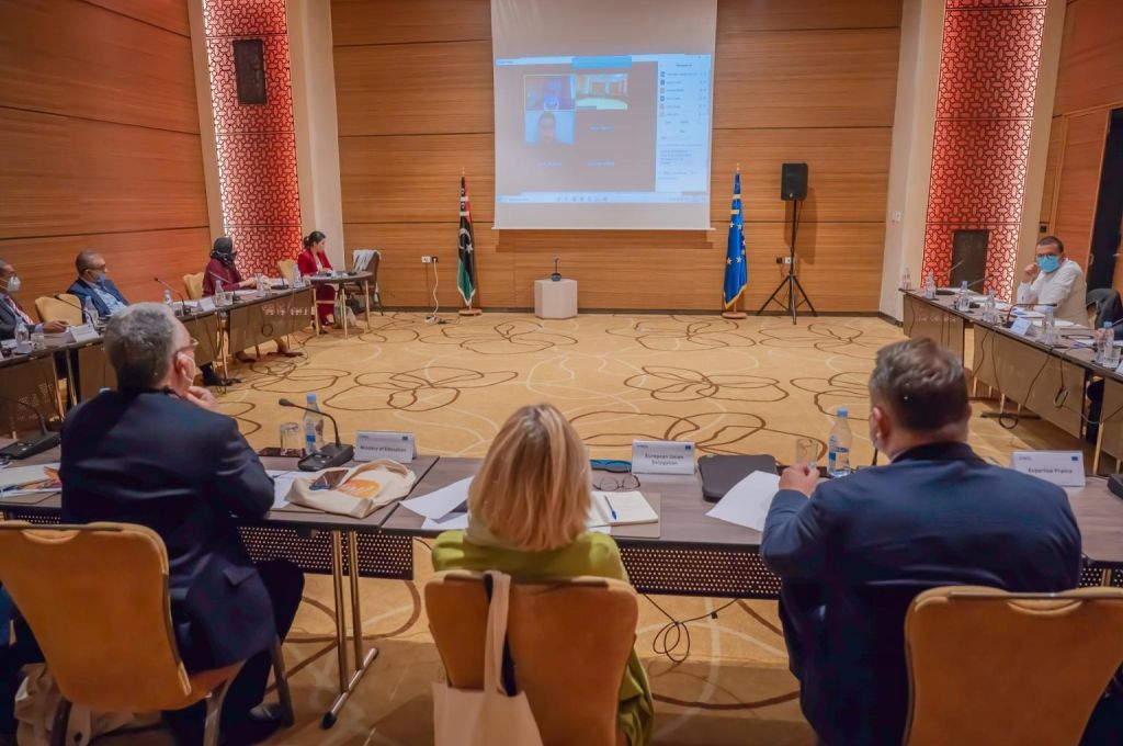 مركزي البيضاء يكشف أسباب أزمة السيولة في ليبيا