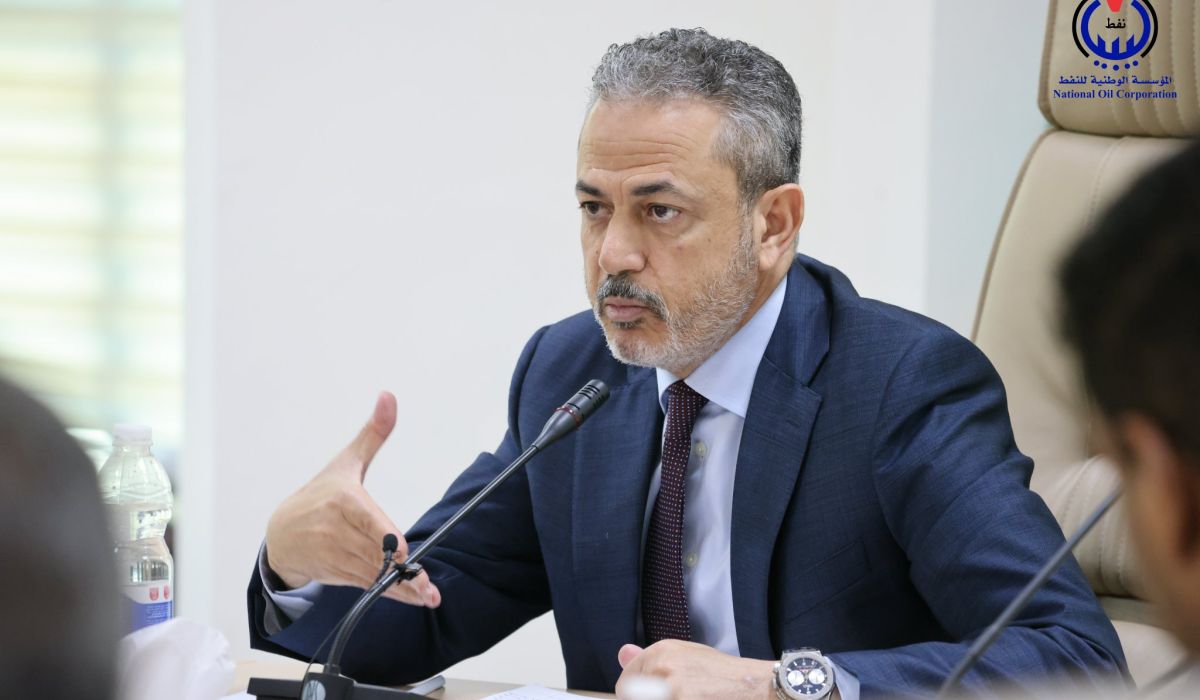 بن قدارة يخاطب الشركات التابعة للوطنية للنفط بسرعة تنفيذ زيادة المرتبات لعاملي قطاع النفط