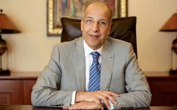 خاص.. المركزي يوجه المصارف بتغطية حجوزات المواطنين نقداً بقيمة 800 مليون دولار.. ويستهدف توزيع مليار دولار خلال يونيو