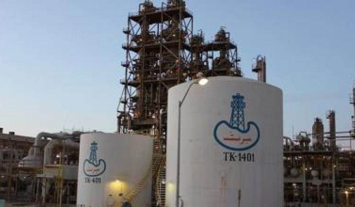 سرت للنفط تبحث إشراك "الوطنية للإنشاءات" في تنفيذ مشاريعها بالحقول