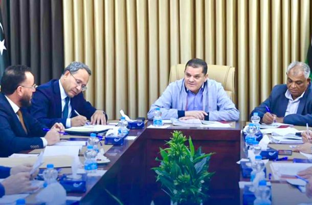 اجتماع حكومي لمتابعة تنفيذ الميزانية الاستثنائية للمؤسسة الوطنية للنفط