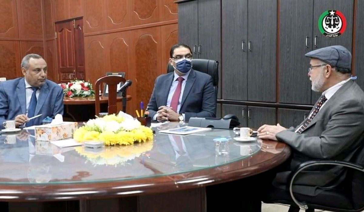 وزير العدل يستقبل رئيس لجنة توحيد مؤسسات الدولة