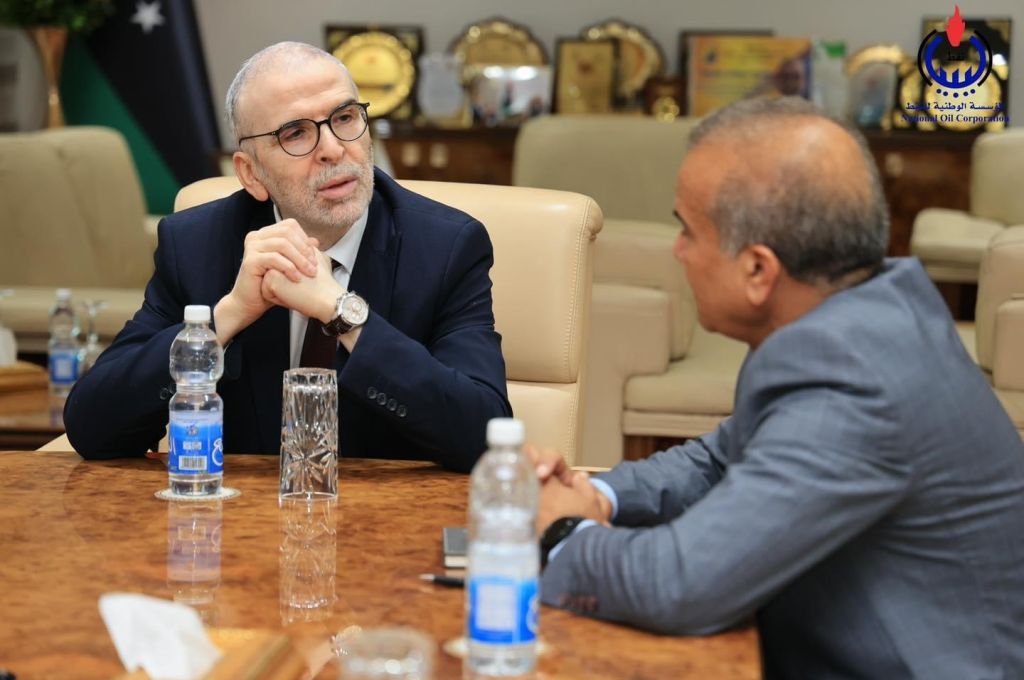 فريق العمل الاقتصادي يجتمع مع شركة عابرة الصحراء لمناقشة سبل وضع التحول الرقمي وخدمات الانترنت