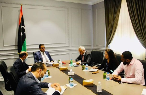 اجتماع لمناقشة آلية توحيد الجهود بين الجهات ذات العلاقة بالمشروعات الصغرى والمتوسطة والمتناهية الصغر
