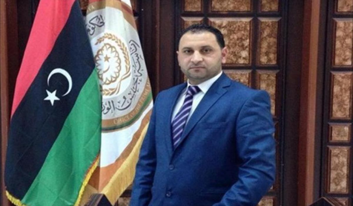 الحكومة المؤقتة تقرر تعيين 20 ألف باحث عن عمل