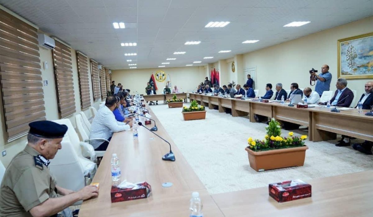 مسؤولي من حكومة الوحدة الوطنية يناقشون مع عمداء بلديات الجفارة تنفيذ المشاريع المتوقفة