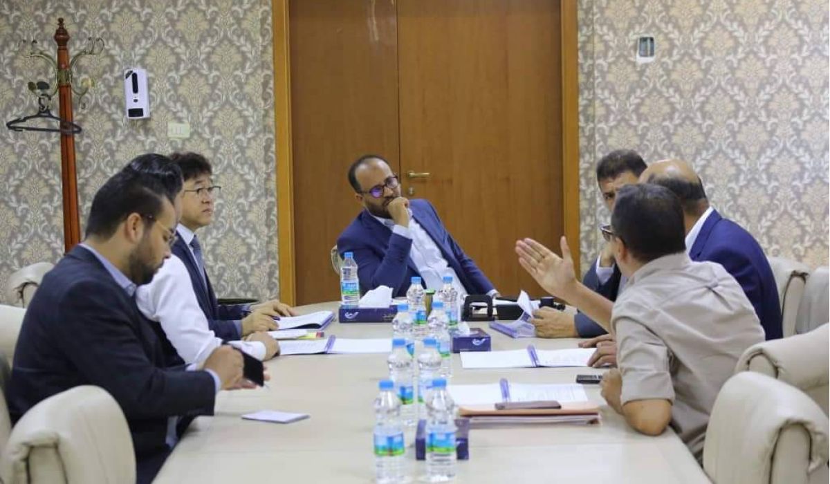 "المشاي" يبحث مع مدير شركة داوو الكورية بليبيا إمكانية منحها تنفيذ عدة مشاريع لرفع القدرة الإنتاجية للشركة