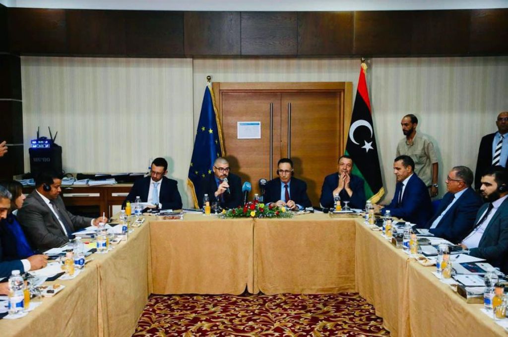 وكيل وزارة العمل يؤكد على ضرورة تسجيل العمالة الأجنبية بمنصة وافد