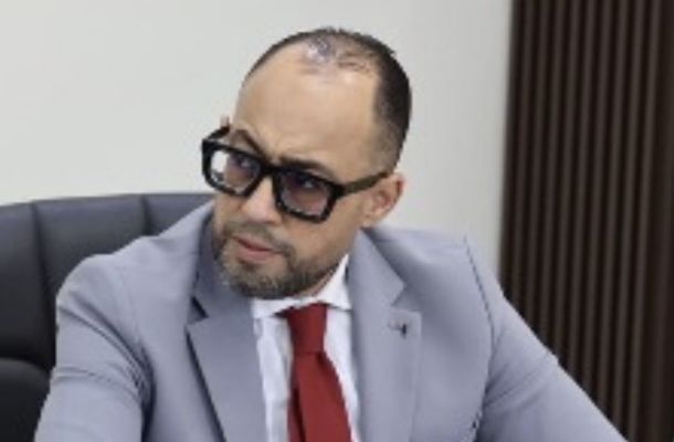 خاص.. "الحاراتي" يصرح بشأن توقيف وزير النفط محمد عون