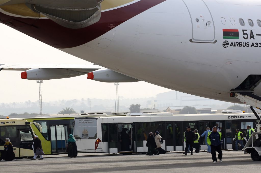 الدولار يشهد انخفاضًا