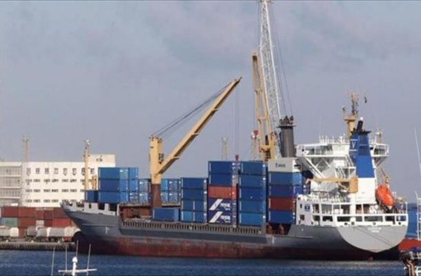 انخفاض سعر صرف الدولار الى 8.82 بالسوق الموازي