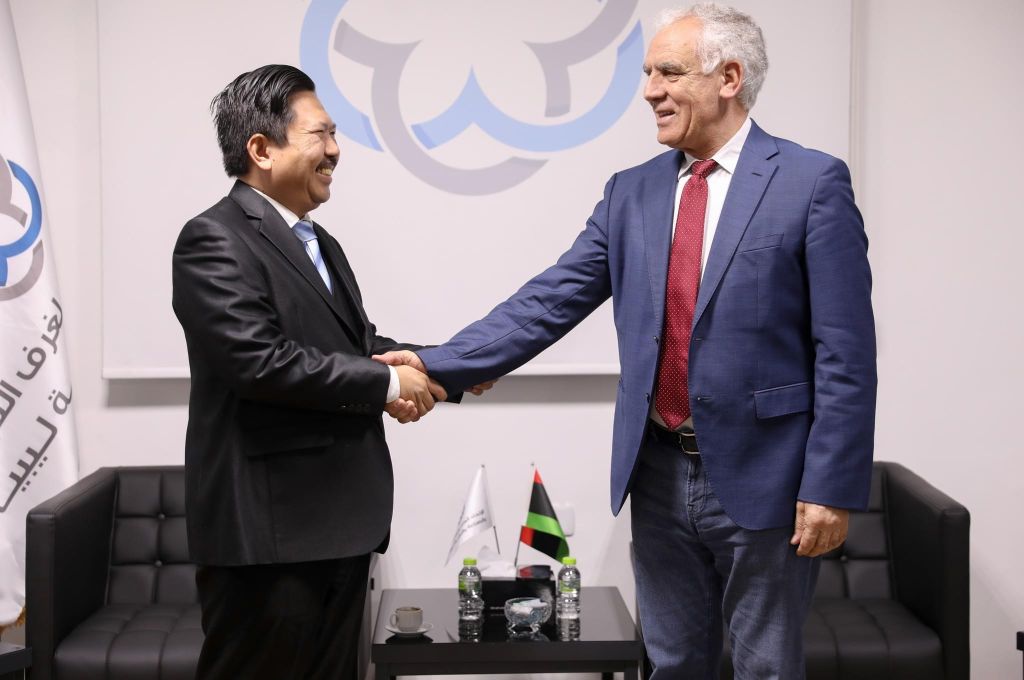 خاص.. "الفيتوري": اللجان التي شُكلت لتسوية أوضاع الشركات المتعثرة بدون فائدة.. ويوضح