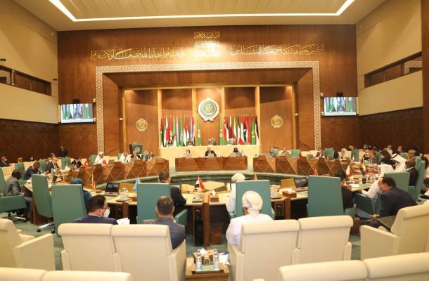 الوحدة فرع تيبستي يعلن عن فتح حسابات مصرفية لرجال الأعمال