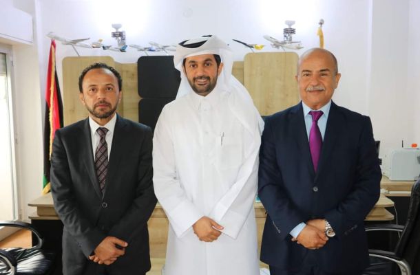 "اللموشي" يبحث سُبل التعاون مع السفير التونسي في عددٍ من المجالات المهمة كالتنمية المستدامة وتدفق الاستثمار التونسي داخل ليبيا
