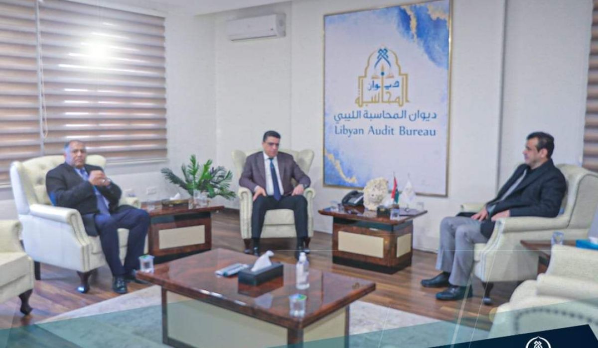 "شكشك" يبحث مع وزيري الصحة والمالية إجراءات صرف الودائع الخاصة بعلاج المرضى بالخارج 