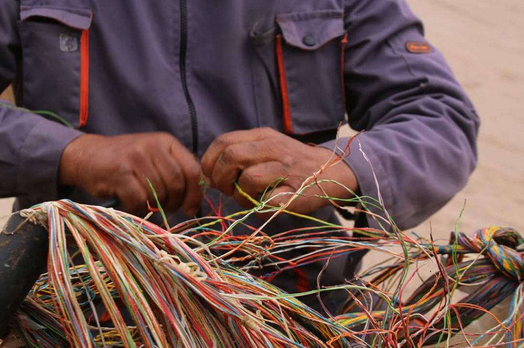 فريق الصيانة بمكتب بريد أوجله يواصل العمل على إرجاع التغطية للمنطقة