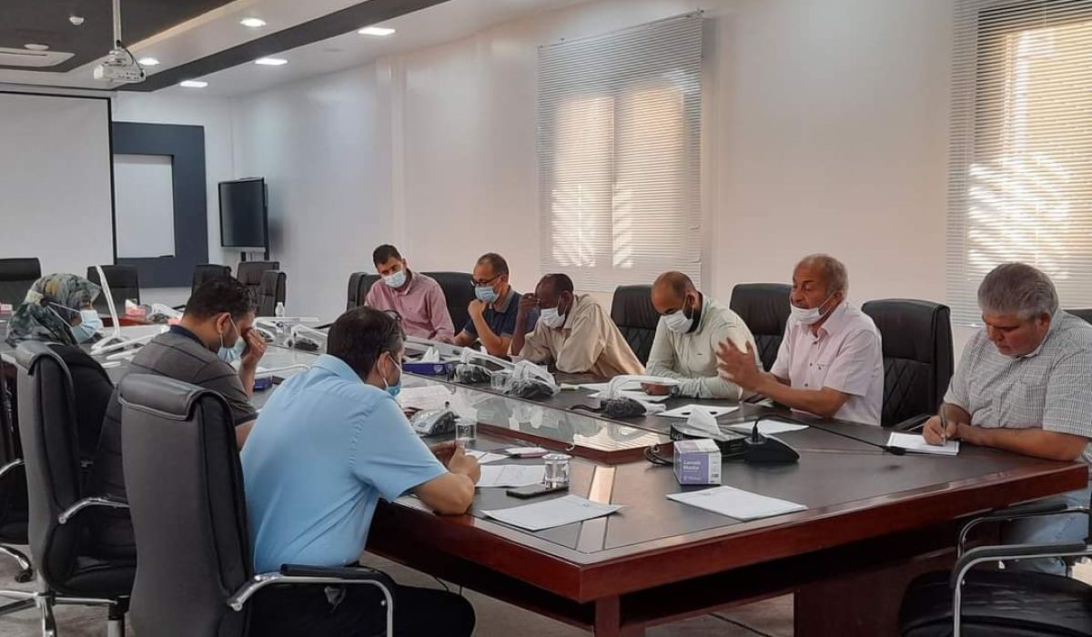 اجتماع لمناقشة توفير احتياجات أدوية الكلى والزارعين ومشغلات الغسيل