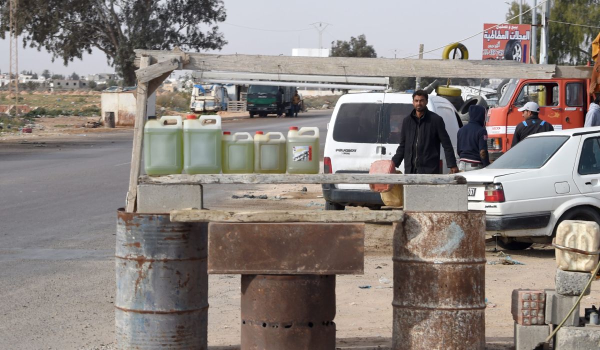 تقارير محلية ودولية تفصح عن عمليات تهريب الوقود من ليبيا بالأرقام