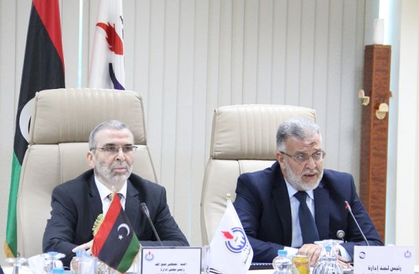 خفر السواحل الليبي ينقذ 147 مهاجرا شرق طرابلس