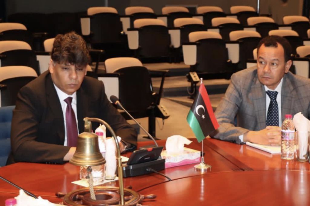 الدبيبة يسمي "سمير عمر" وكيلاً لوزارة الصحة للشؤون الفنية والديوان