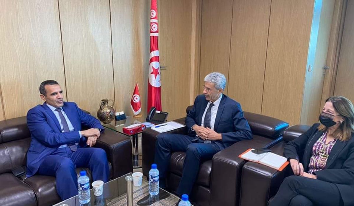 الهيئة العامة لتشجيع الإستثمار وشؤون الخصخصة تبحث أوجه التعاون مع وزير الاقتصاد والتخطيط التونسي