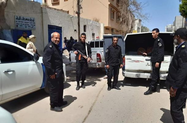 وزير الحكم المحلي بالوفاق يناقش سرعة تفعيل نقل اختصاصات الوزارات إلى البلديات