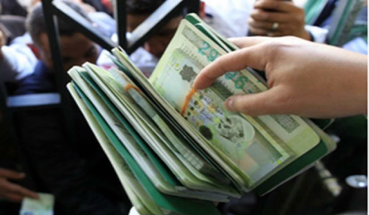 التحويلات الخارجية فساد يربك كاهل الاقتصاد الليبي