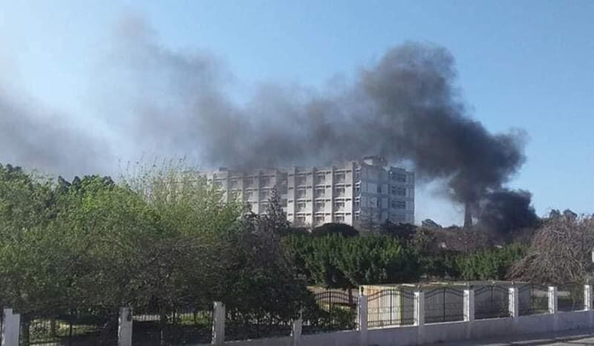 تعليق العمل بمستشفى "الخضراء" بطرابلس بعد استهدافه بالقصف وتضرر مرافقه