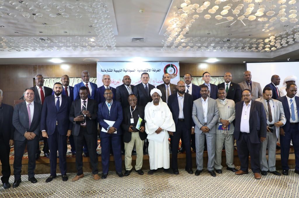 لجنة تنظيم معرض الأسر المنتجة بالمنطقة الوسطى تعقد أولى اجتمعاتها