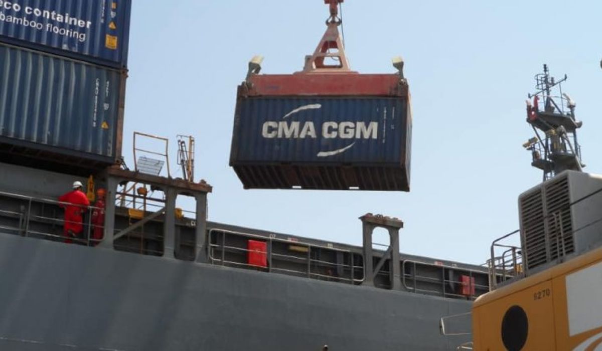 المركزي: عجز في إيرادات مصلحة الجمارك والضرائب حتى نهاية نوفمبر 2019