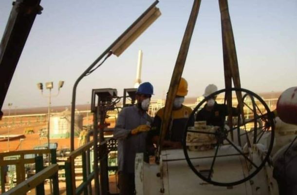مسؤول مصرفي يوضح لصدى حقيقة قفل منظومة الاعتمادات