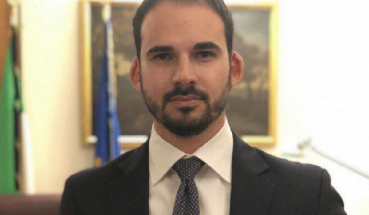 خاص..نائب بالبرلمان الإيطالي في تصريحات لصدى الاقتصادية: عمليات تهريب صادرات النفط غير المشروعة مراقبة في ليبيا