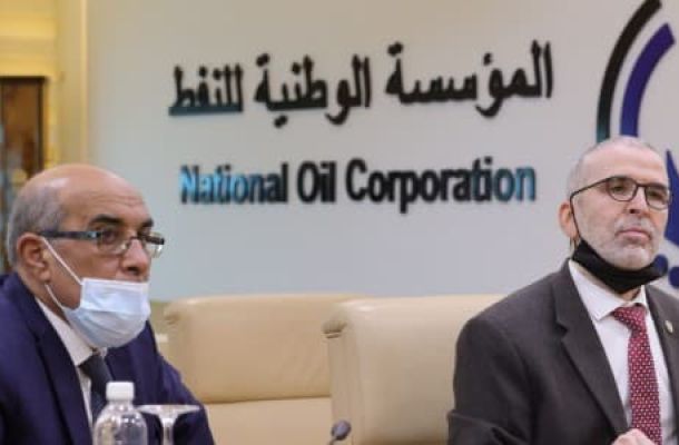 الصور يجتمع مع وزير المالية لمناقشة آلية تساهم في القضاء على الجرائم