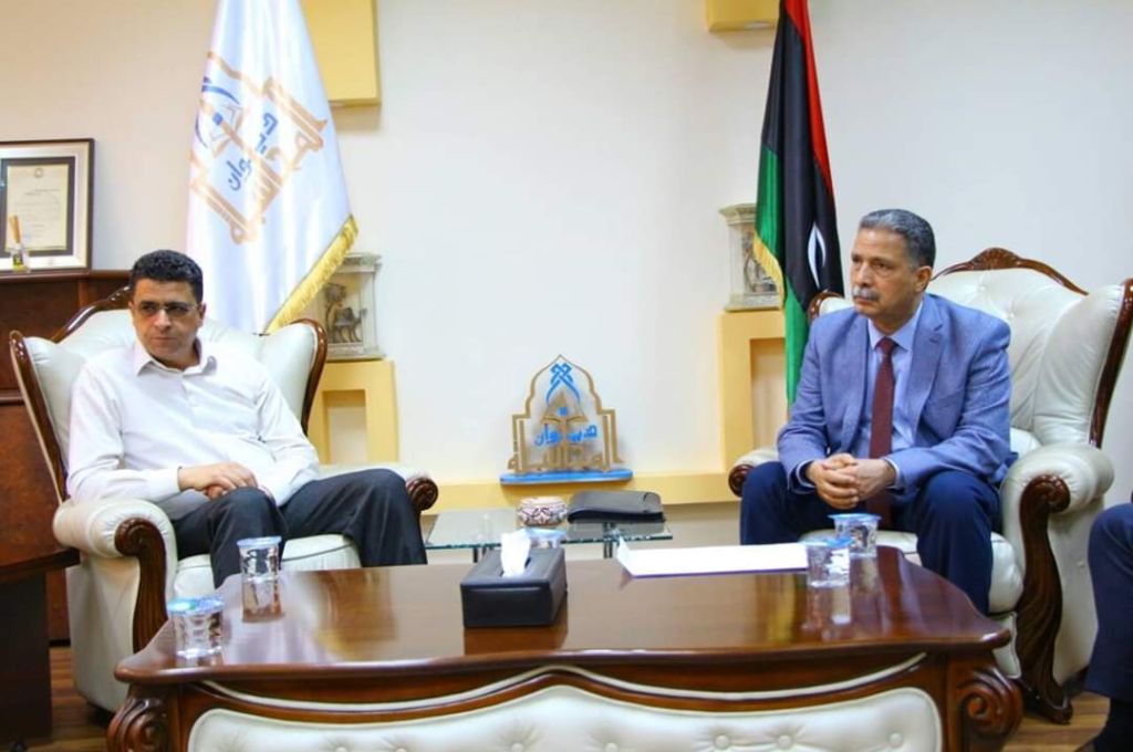 وزارة المالية والتخطيط بالحكومة الليبية المؤقتة تطالب بالإفراج عن مرتبات "الازدواجية الإدارية"