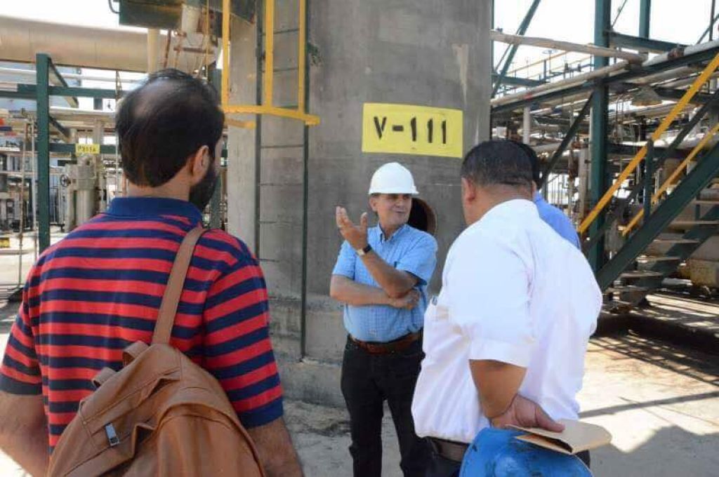 أغلاق أنابيب النفط وإعلان القوة القاهرة
