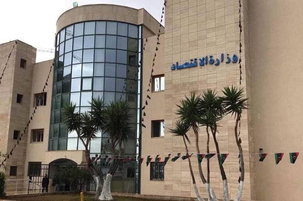 خاص.. عميد بلدية طبرق يكشف عن مصنع أدوية غير صالحة للاستهلاك والمتورطين بالخصوص
