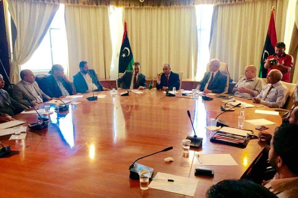 ليبيانا تقوم بحملة صيانة في زوارة وتجتمع مع عميده