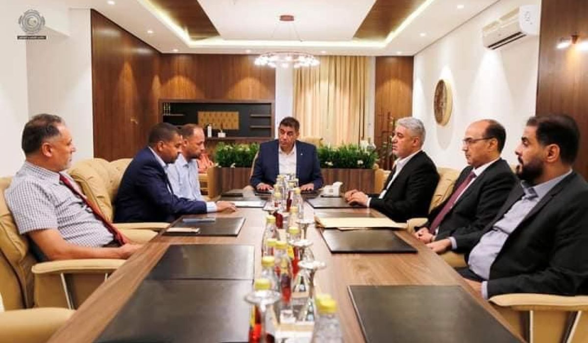 الحكومة الليبية تبحث المختنقات التي تعاني منها بلدية أجدابيا